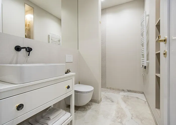 Mon Ci Boutique بالانغا